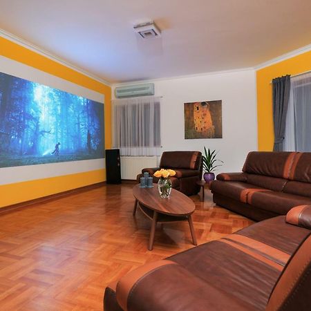 Villa Dream Srima Εξωτερικό φωτογραφία