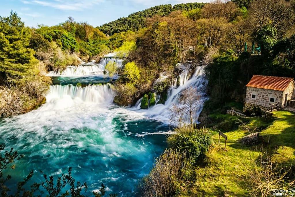 Villa Dream Srima Εξωτερικό φωτογραφία